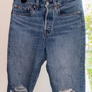 Wedgie Straight Levi’s Blue Denim Jeans
